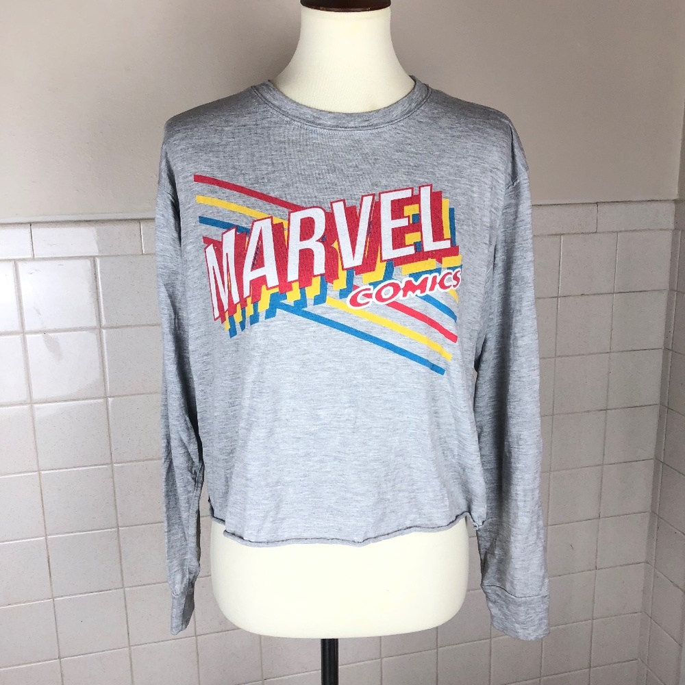 MARVEL Comics Graphic Crop Tee Retro Gray Red XL